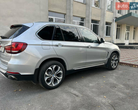 Серый БМВ Х5, объемом двигателя 2 л и пробегом 85 тыс. км за 29500 $, фото 7 на Automoto.ua