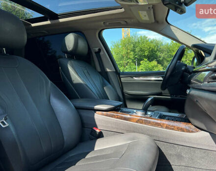 Сірий БМВ Х5, об'ємом двигуна 2.99 л та пробігом 140 тис. км за 26690 $, фото 8 на Automoto.ua