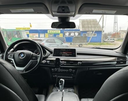 Серый БМВ Х5, объемом двигателя 3 л и пробегом 260 тыс. км за 30999 $, фото 2 на Automoto.ua