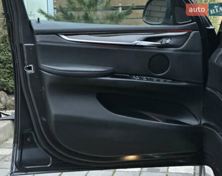 Серый БМВ Х5, объемом двигателя 3 л и пробегом 198 тыс. км за 25999 $, фото 52 на Automoto.ua