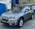 Серый БМВ Х5, объемом двигателя 2 л и пробегом 160 тыс. км за 24900 $, фото 2 на Automoto.ua