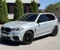 Серый БМВ Х5, объемом двигателя 3 л и пробегом 158 тыс. км за 21900 $, фото 4 на Automoto.ua