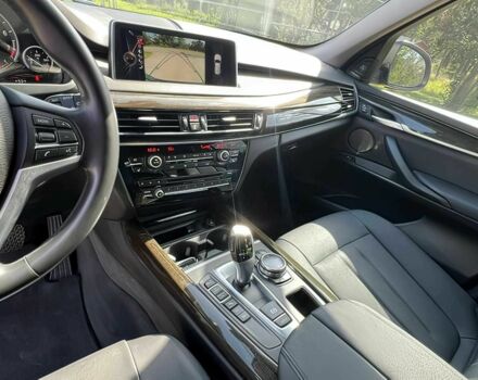 Сірий БМВ Х5, об'ємом двигуна 3 л та пробігом 76 тис. км за 9000 $, фото 10 на Automoto.ua