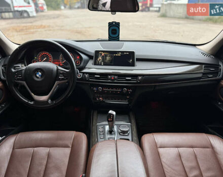 БМВ Х5 2015 в Чернигове на Automoto.ua Серый БМВ Х5, объемом двигателя 2 л и пробегом 167 тыс. км за 29500 $, фото 8 на Automoto.ua