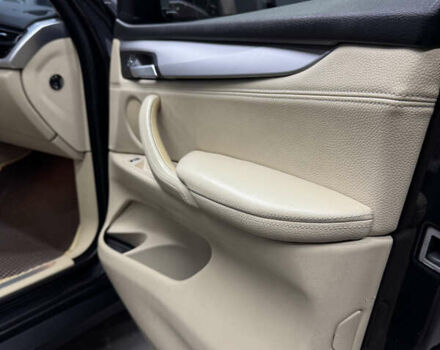 Серый БМВ Х5, объемом двигателя 2 л и пробегом 260 тыс. км за 23999 $, фото 36 на Automoto.ua