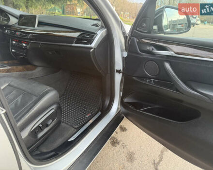 Сірий БМВ Х5, об'ємом двигуна 3 л та пробігом 246 тис. км за 23999 $, фото 40 на Automoto.ua