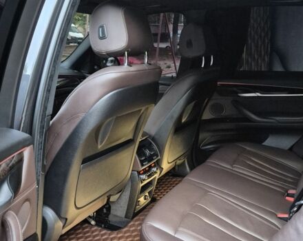 Серый БМВ Х5, объемом двигателя 3 л и пробегом 252 тыс. км за 21900 $, фото 11 на Automoto.ua