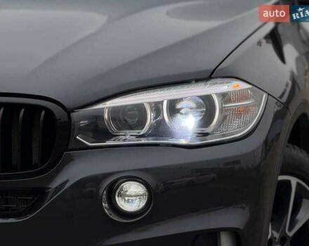Серый БМВ Х5, объемом двигателя 2.98 л и пробегом 148 тыс. км за 25000 $, фото 5 на Automoto.ua