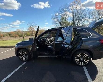 Серый БМВ Х5, объемом двигателя 2.98 л и пробегом 256 тыс. км за 25600 $, фото 9 на Automoto.ua