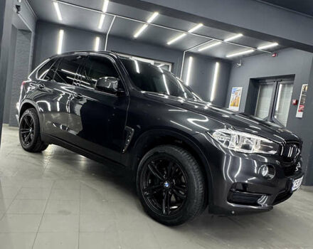 Серый БМВ Х5, объемом двигателя 2 л и пробегом 260 тыс. км за 23999 $, фото 4 на Automoto.ua