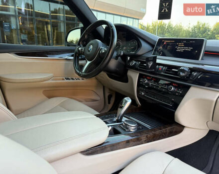 БМВ Х5 2015 у Дніпро (Дніпропетровську) на Automoto.ua Сірий БМВ Х5, об'ємом двигуна 2.98 л та пробігом 157 тис. км за 23800 $, фото 22 на Automoto.ua