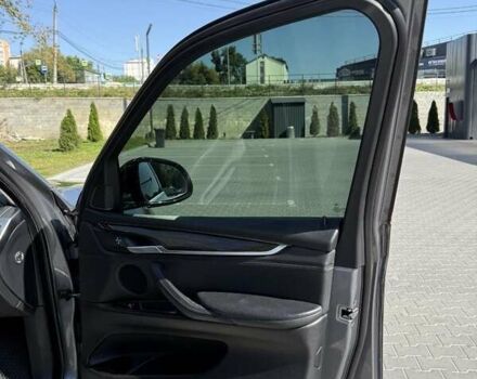 Сірий БМВ Х5, об'ємом двигуна 2 л та пробігом 234 тис. км за 23500 $, фото 4 на Automoto.ua