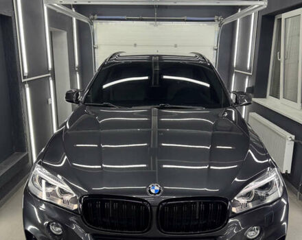 Серый БМВ Х5, объемом двигателя 2 л и пробегом 260 тыс. км за 23999 $, фото 30 на Automoto.ua