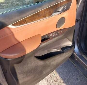 Серый БМВ Х5, объемом двигателя 2 л и пробегом 170 тыс. км за 23999 $, фото 25 на Automoto.ua