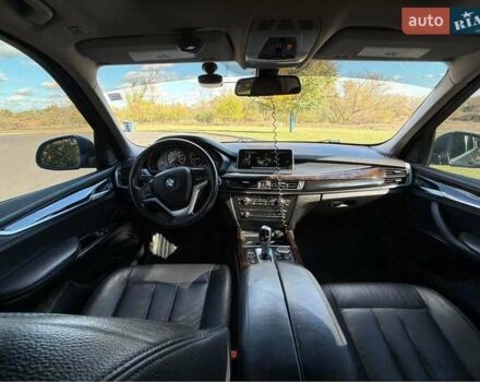 Серый БМВ Х5, объемом двигателя 2.98 л и пробегом 256 тыс. км за 25600 $, фото 8 на Automoto.ua