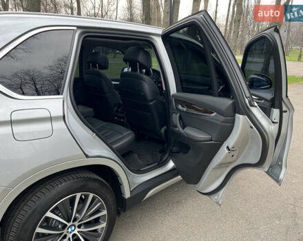 Серый БМВ Х5, объемом двигателя 2.98 л и пробегом 150 тыс. км за 24500 $, фото 9 на Automoto.ua