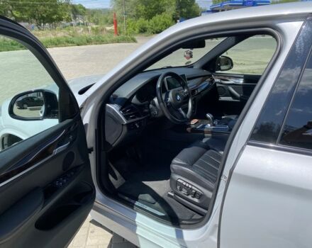 Серый БМВ Х5, объемом двигателя 3 л и пробегом 278 тыс. км за 34715 $, фото 6 на Automoto.ua