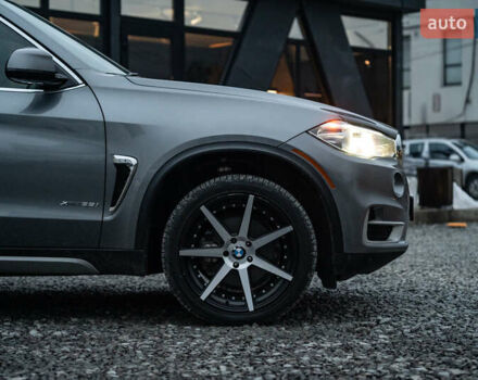 Сірий БМВ Х5, об'ємом двигуна 2.98 л та пробігом 208 тис. км за 21900 $, фото 15 на Automoto.ua