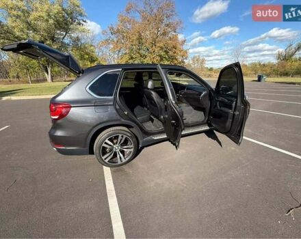 Серый БМВ Х5, объемом двигателя 2.98 л и пробегом 256 тыс. км за 25600 $, фото 6 на Automoto.ua
