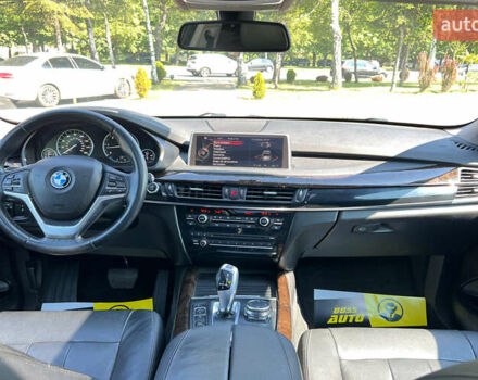 Сірий БМВ Х5, об'ємом двигуна 2.99 л та пробігом 140 тис. км за 26690 $, фото 13 на Automoto.ua