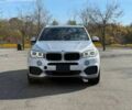 Серый БМВ Х5, объемом двигателя 3 л и пробегом 80 тыс. км за 13000 $, фото 1 на Automoto.ua
