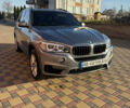 Серый БМВ Х5, объемом двигателя 2 л и пробегом 107 тыс. км за 29999 $, фото 2 на Automoto.ua