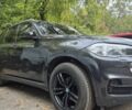 Серый БМВ Х5, объемом двигателя 3 л и пробегом 252 тыс. км за 21900 $, фото 3 на Automoto.ua