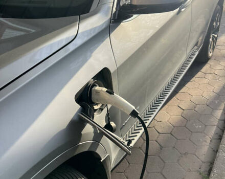 Серый БМВ Х5, объемом двигателя 2 л и пробегом 85 тыс. км за 29500 $, фото 3 на Automoto.ua