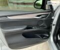 Сірий БМВ Х5, об'ємом двигуна 2 л та пробігом 179 тис. км за 28500 $, фото 45 на Automoto.ua