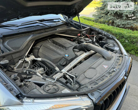 Сірий БМВ Х5, об'ємом двигуна 2.98 л та пробігом 146 тис. км за 31000 $, фото 46 на Automoto.ua