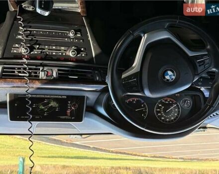 Серый БМВ Х5, объемом двигателя 2.98 л и пробегом 256 тыс. км за 25600 $, фото 7 на Automoto.ua