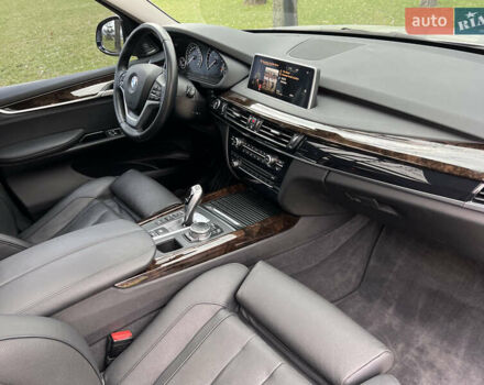 Серый БМВ Х5, объемом двигателя 2.98 л и пробегом 150 тыс. км за 24500 $, фото 25 на Automoto.ua