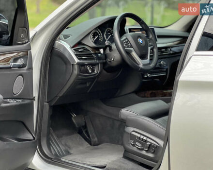 Серый БМВ Х5, объемом двигателя 2.98 л и пробегом 150 тыс. км за 24500 $, фото 24 на Automoto.ua