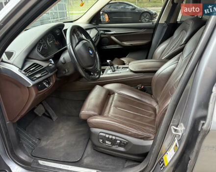 Сірий БМВ Х5, об'ємом двигуна 2.99 л та пробігом 145 тис. км за 32500 $, фото 5 на Automoto.ua
