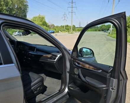 Сірий БМВ Х5, об'ємом двигуна 3 л та пробігом 237 тис. км за 24900 $, фото 12 на Automoto.ua
