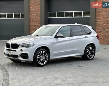 Серый БМВ Х5, объемом двигателя 3 л и пробегом 269 тыс. км за 35500 $, фото 1 на Automoto.ua