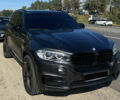 Серый БМВ Х5, объемом двигателя 2 л и пробегом 179 тыс. км за 25000 $, фото 3 на Automoto.ua