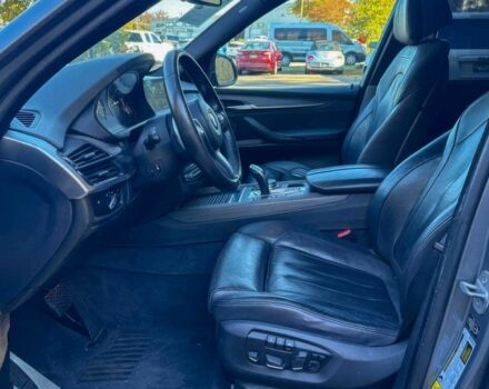 Серый БМВ Х5, объемом двигателя 3 л и пробегом 77 тыс. км за 8000 $, фото 6 на Automoto.ua