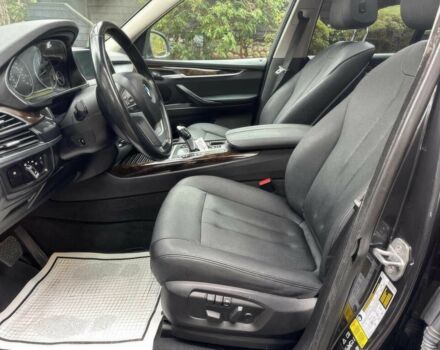 Серый БМВ Х5, объемом двигателя 3 л и пробегом 72 тыс. км за 8100 $, фото 7 на Automoto.ua