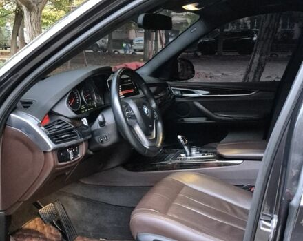 Серый БМВ Х5, объемом двигателя 3 л и пробегом 252 тыс. км за 21900 $, фото 13 на Automoto.ua