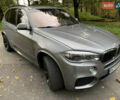 Серый БМВ Х5, объемом двигателя 3 л и пробегом 50 тыс. км за 28200 $, фото 1 на Automoto.ua