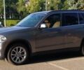 Серый БМВ Х5, объемом двигателя 2 л и пробегом 170 тыс. км за 23999 $, фото 7 на Automoto.ua