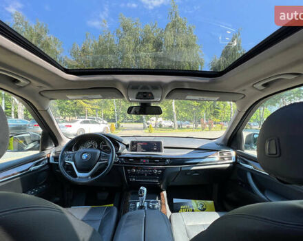 Сірий БМВ Х5, об'ємом двигуна 2.99 л та пробігом 140 тис. км за 26690 $, фото 14 на Automoto.ua