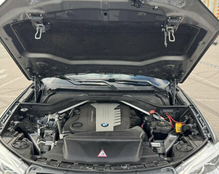 БМВ Х5 2015 в Чернигове на Automoto.ua Серый БМВ Х5, объемом двигателя 3 л и пробегом 206 тыс. км за 32000 $, фото 28 на Automoto.ua