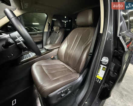 Серый БМВ Х5, объемом двигателя 2.98 л и пробегом 212 тыс. км за 22900 $, фото 18 на Automoto.ua