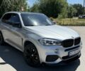 Серый БМВ Х5, объемом двигателя 3 л и пробегом 158 тыс. км за 21900 $, фото 7 на Automoto.ua
