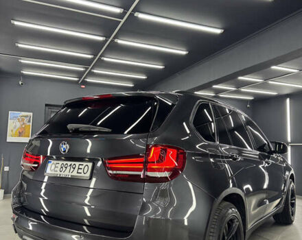 Серый БМВ Х5, объемом двигателя 2 л и пробегом 260 тыс. км за 23999 $, фото 6 на Automoto.ua