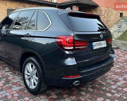 Серый БМВ Х5, объемом двигателя 2 л и пробегом 192 тыс. км за 28888 $, фото 3 на Automoto.ua