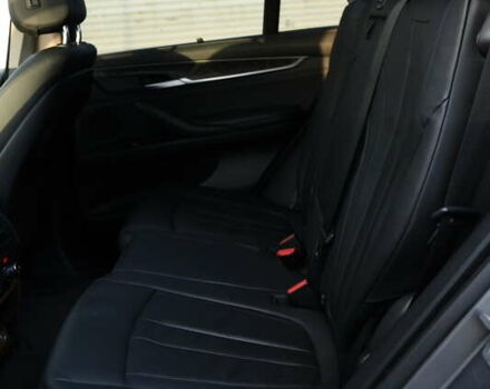 Серый БМВ Х5, объемом двигателя 2.99 л и пробегом 247 тыс. км за 23500 $, фото 24 на Automoto.ua