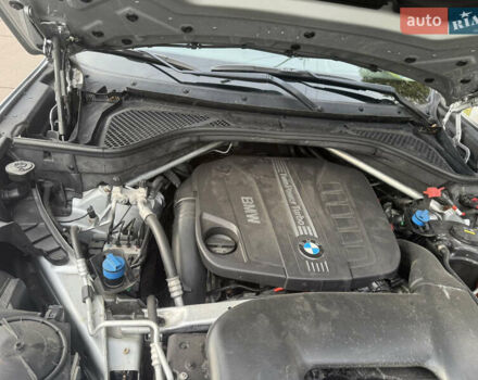 Сірий БМВ Х5, об'ємом двигуна 3 л та пробігом 246 тис. км за 23999 $, фото 41 на Automoto.ua